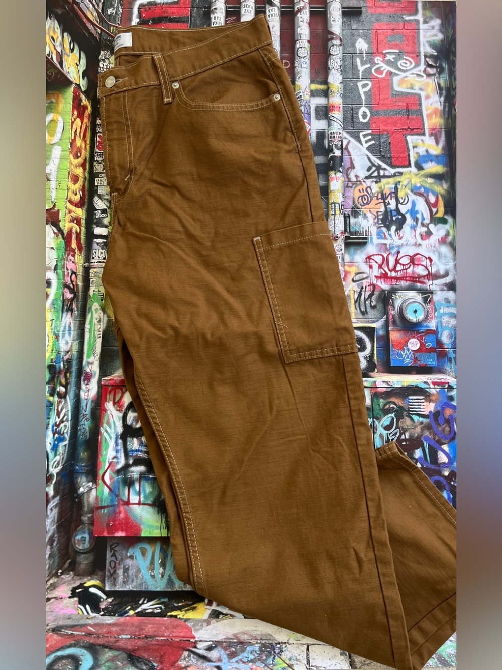 Denizen from Levi's Tan Brown 90s Loose Straight Cargo Pants with Utility Pocket
